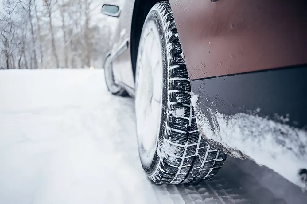 How To De-Ice Tires